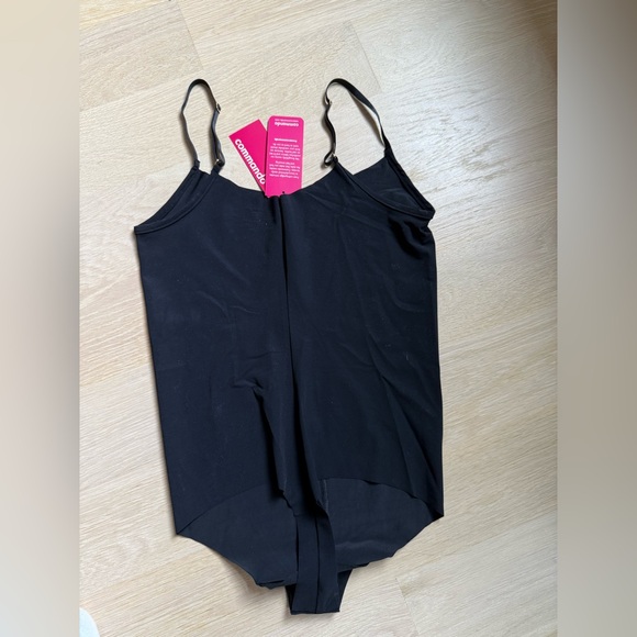 Commando Classic Cami Bodysuit in Black NWT - Picture 3 of 5